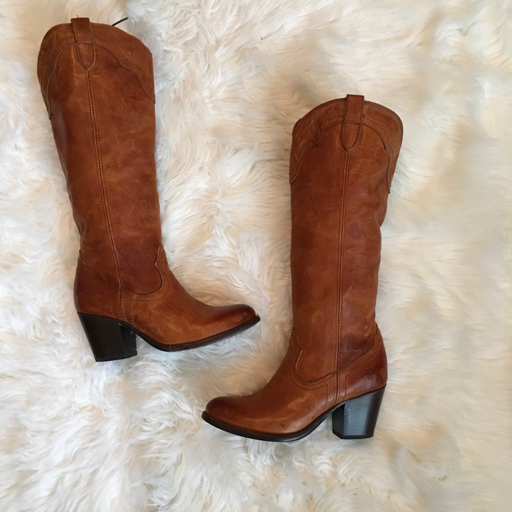 COPY - COPY - FRYE Leather Tabitha Pull On Boot - GUC Sz.7